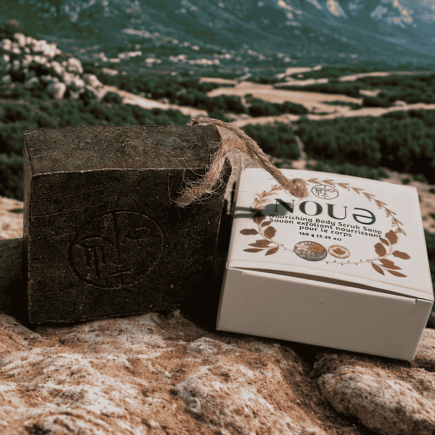 NOUE (NOUƏ) provides a gentle yet effective exfoliation, leaving your skin smooth, soft, and radiant after every wash.