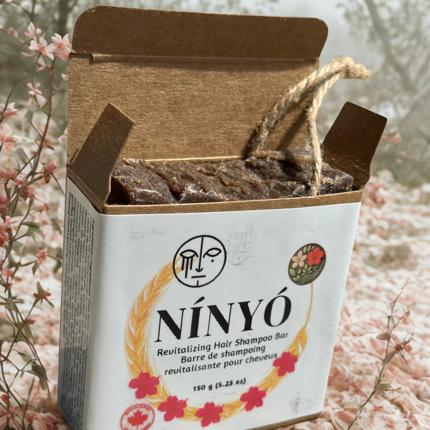 Draws out impurities, absorbs excess oil, and adds natural body and bounce to hair.